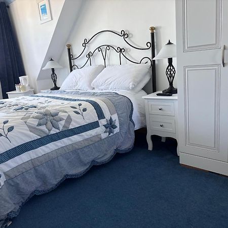 Bonjour Guest House Braye Exterior foto